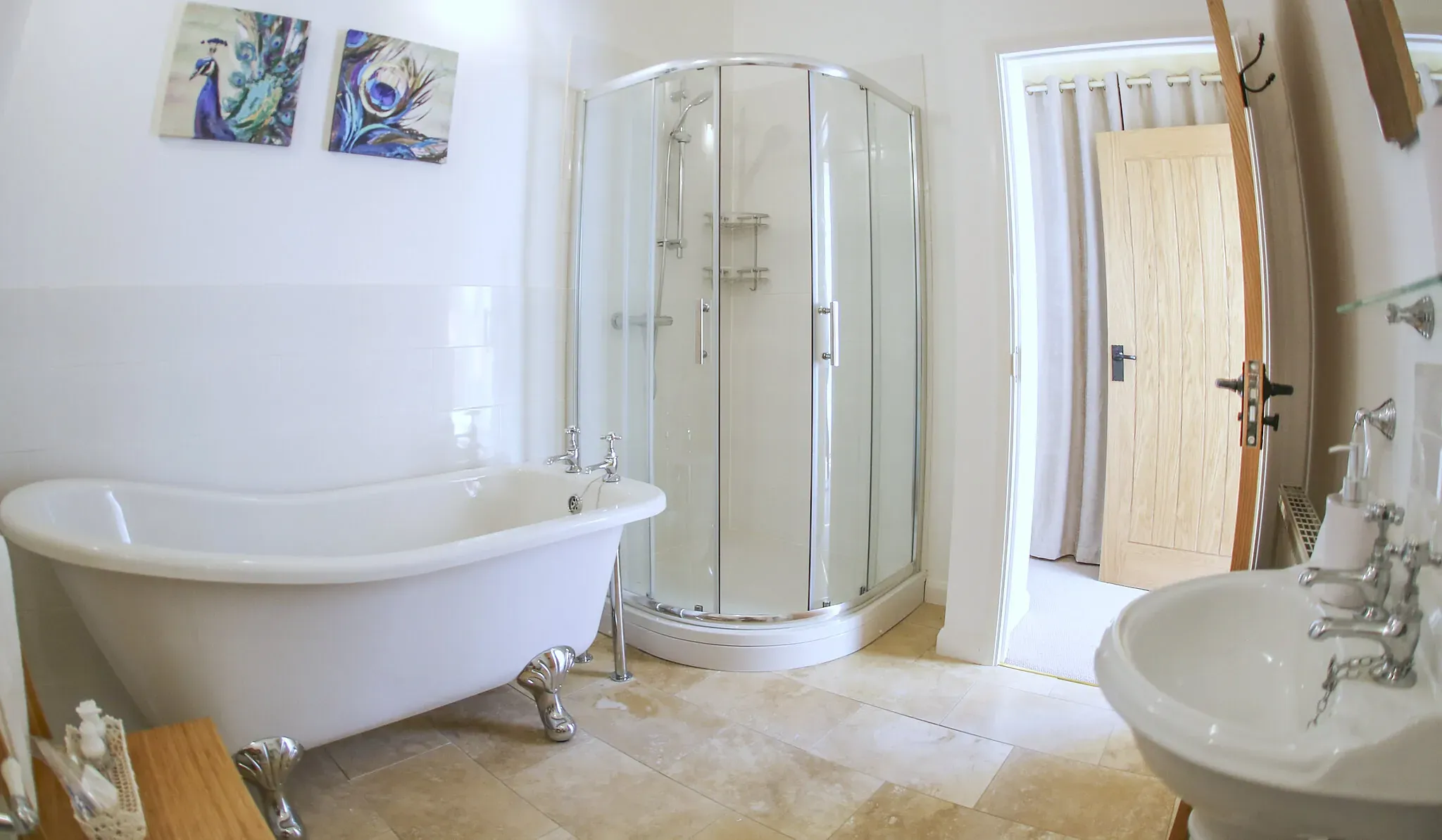 Chestnut Barn bathroom with a roll-top slipper bath and a corner shower